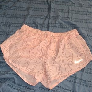 NEW Nike shorts pink. Size M never worn